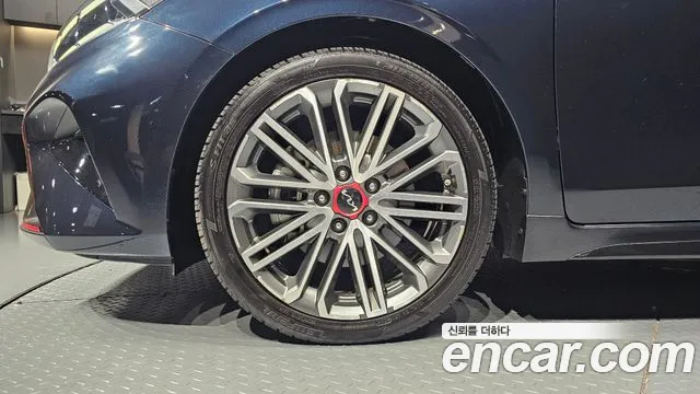 Kia K3 Новый K3 2 поколение 1.6 Turbo GT 5 дверей — Фото автомобиля 5