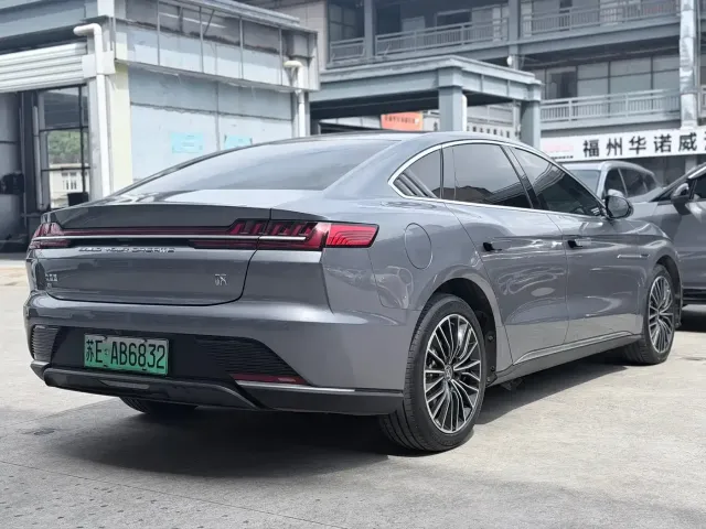 BYD Han — Фото автомобиля 5