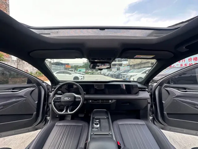 Ford Mondeo — Фото автомобиля 10