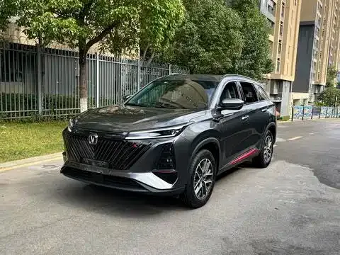 Фотография автомобиля — Changan CS75 Plus