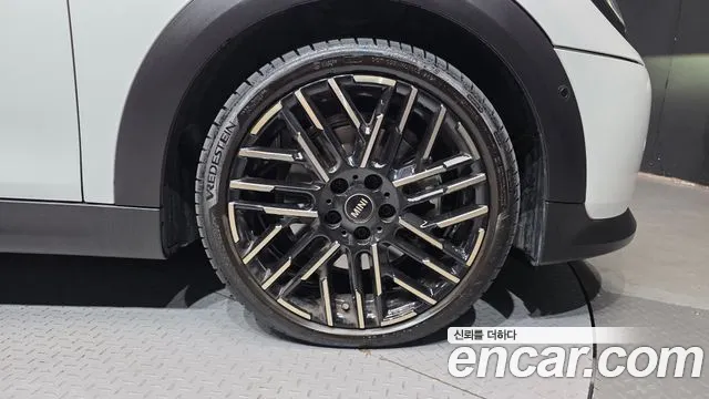 MINI Cooper 4th Gen — Фото автомобиля 6
