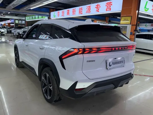Geely Galaxy L7 — Фото автомобиля 4