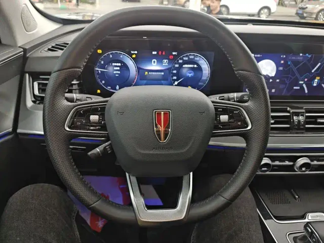 Hongqi HS5 — Фото автомобиля 6