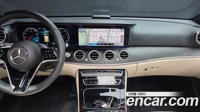 Mercedes-Benz E-Class — Фото автомобиля 6