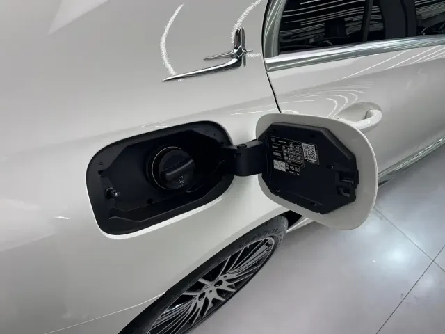 Mercedes-Benz Mercedes-Benz C-Class 2022 C 200 L Sport Version — Фото автомобиля 17