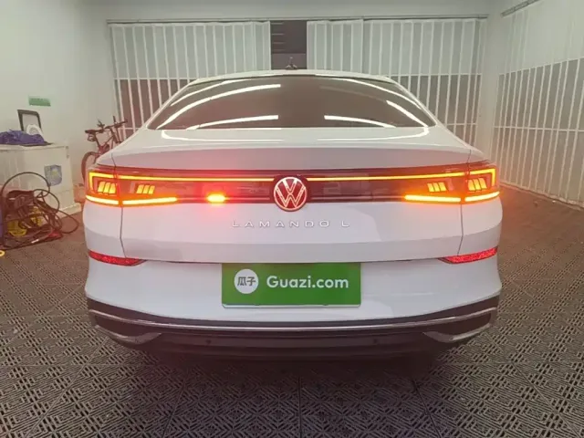 Volkswagen Lamando — Фото автомобиля 5