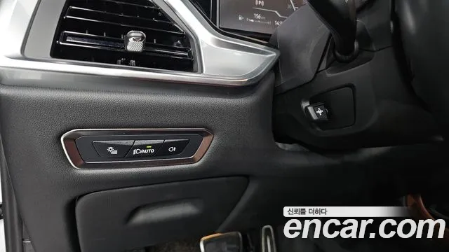 BMW X7 — Фото автомобиля 17