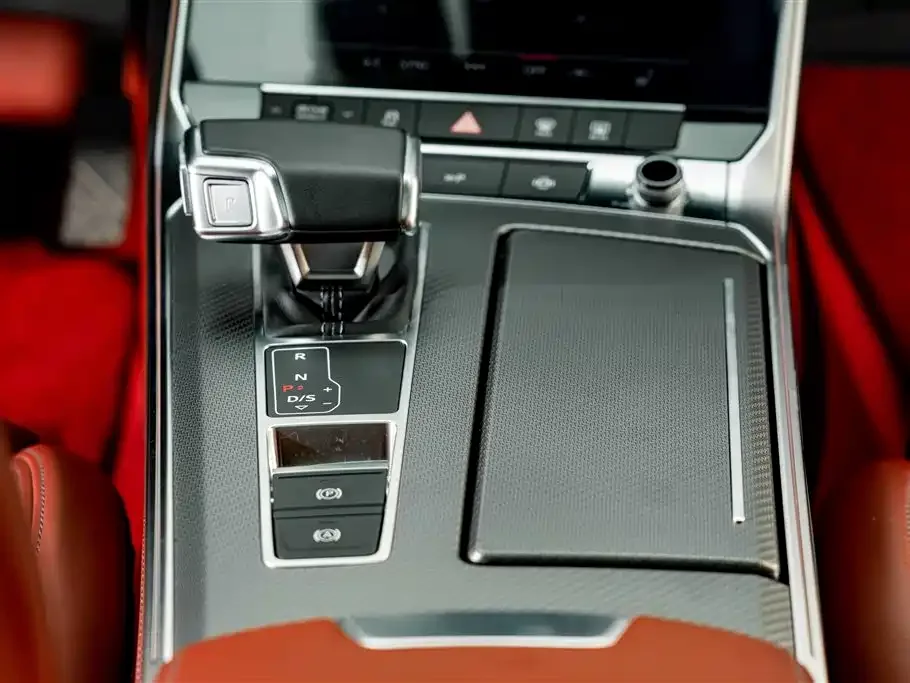 Audi Audi A7L 2024 45 TFSI quattro Black Warrior Edition — Фото автомобиля 15