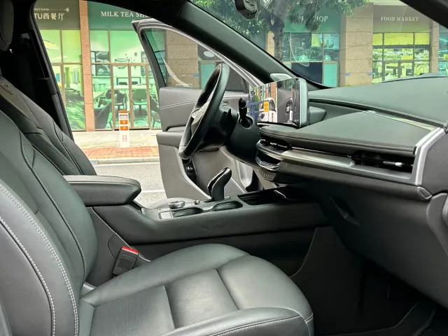 Cadillac XT4 — Фото автомобиля 20