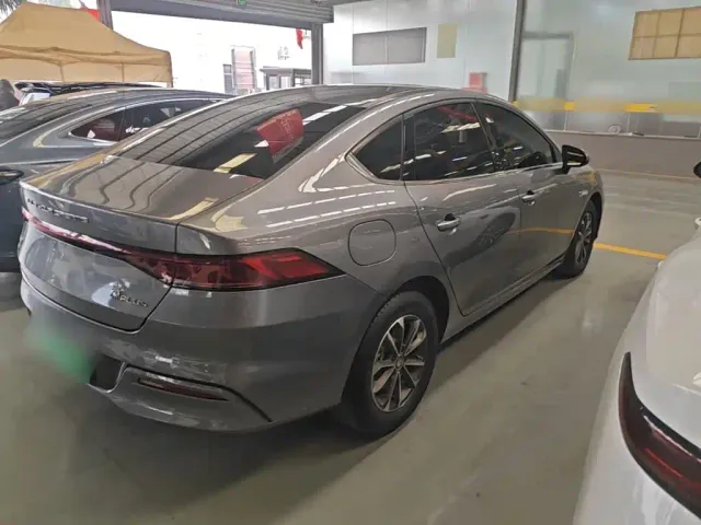 BYD Qin PLUS — Фото автомобиля 6