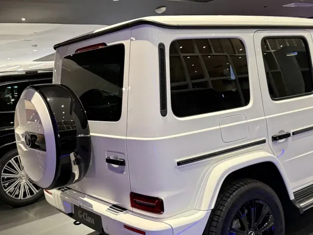 Mercedes-Benz G-Class — Фото автомобиля 2