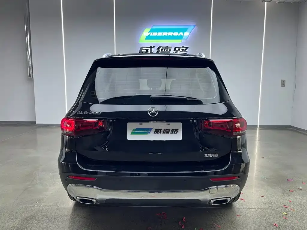 Mercedes-Benz Mercedes-Benz GLB 2022 Model GLB 200 Dynamic Edition — Фото автомобиля 5