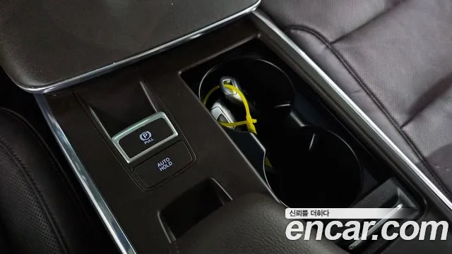 Hyundai Grandeur Новый Grandeur IG 3.0 LPi (Для проката) — Фото автомобиля 29