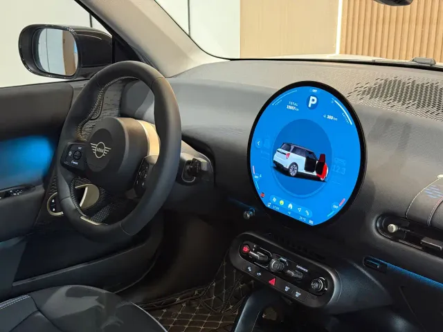 MINI Electric MINI ACEMAN — Фото автомобиля 9