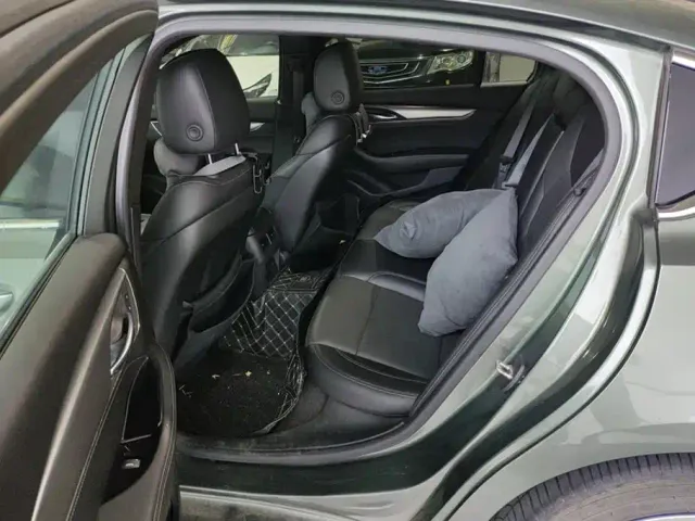 Cadillac CT5 — Фото автомобиля 11