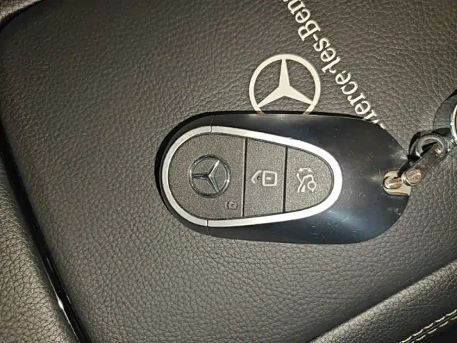 Mercedes-Benz C-Class — Фото автомобиля 16