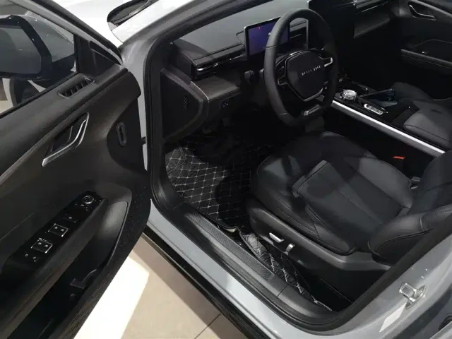 Wuling Starlight — Фото автомобиля 11