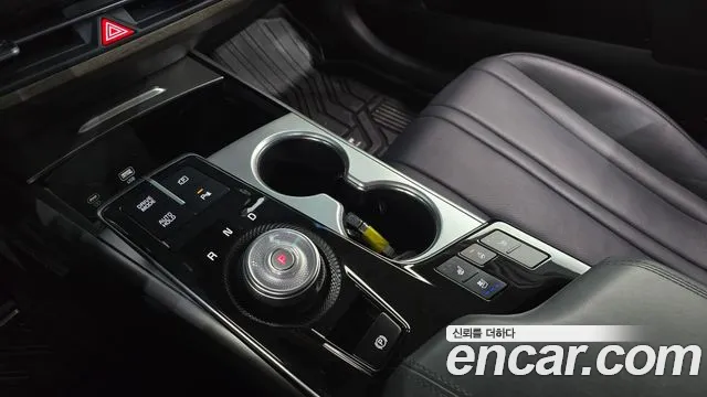Kia K8 Hybrid — Фото автомобиля 12