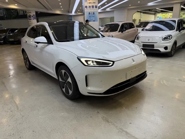 Aito M5 — Фото автомобиля 3
