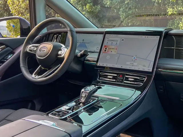GAC Trumpchi M8 — Фото автомобиля 12