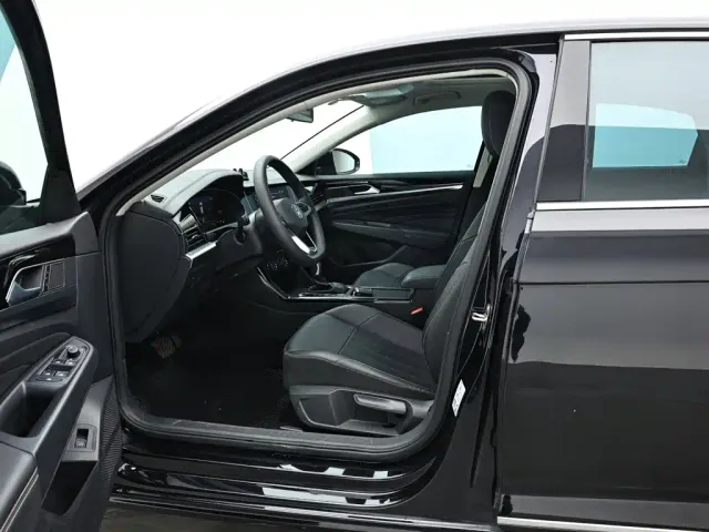 Volkswagen Passat — Фото автомобиля 10