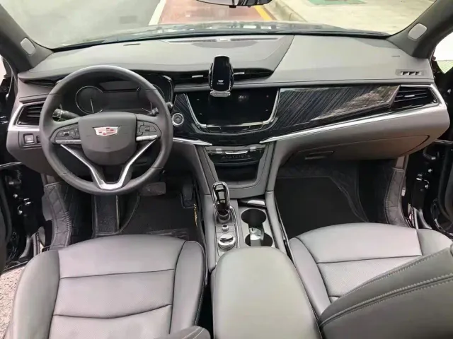 Cadillac XT6 — Фото автомобиля 5