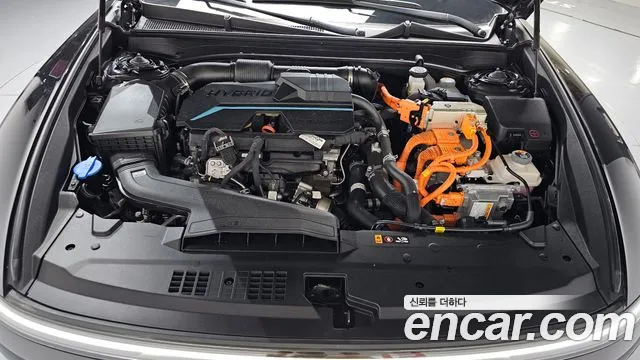 Hyundai Grandeur GN7 — Фото автомобиля 9
