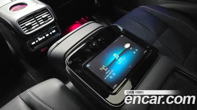 Mercedes-Benz GLS-Class — Фото автомобиля 18