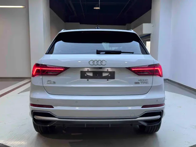Audi Q3 — Фото автомобиля 4