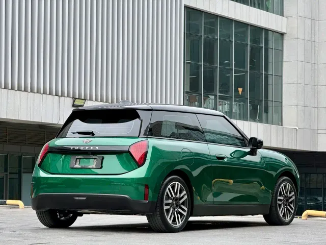 MINI Cooper — Фото автомобиля 11