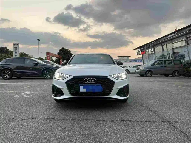 Audi A4L — Фото автомобиля 2