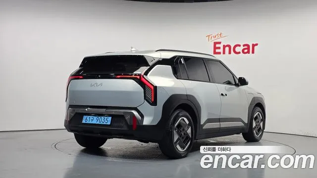 Kia EV3 — Фото автомобиля 2