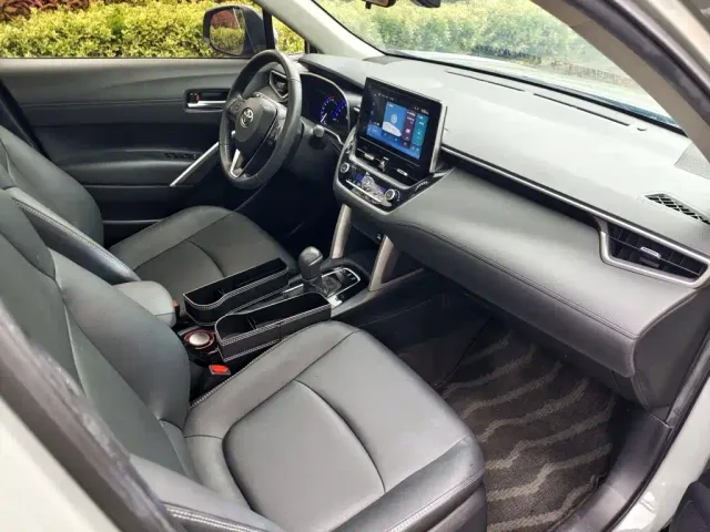 Toyota Corolla Cross — Фото автомобиля 16