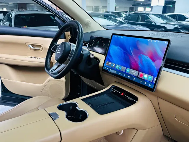 Landian E5 PLUS — Фото автомобиля 7