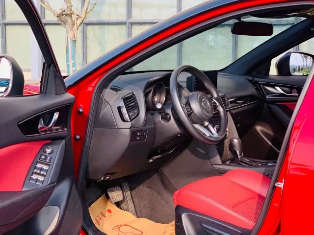 Mazda Mazda CX-4 2021 2.0L Auto FWD Skyactiv Vitality Edition — Фото автомобиля 11