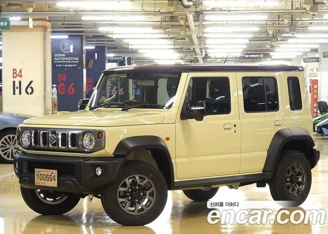 Фотография автомобиля — Suzuki Jimny
