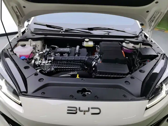 BYD Seal 06 DM-i Touring — Фото автомобиля 10