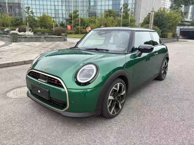 Фотография автомобиля — MINI Hatch