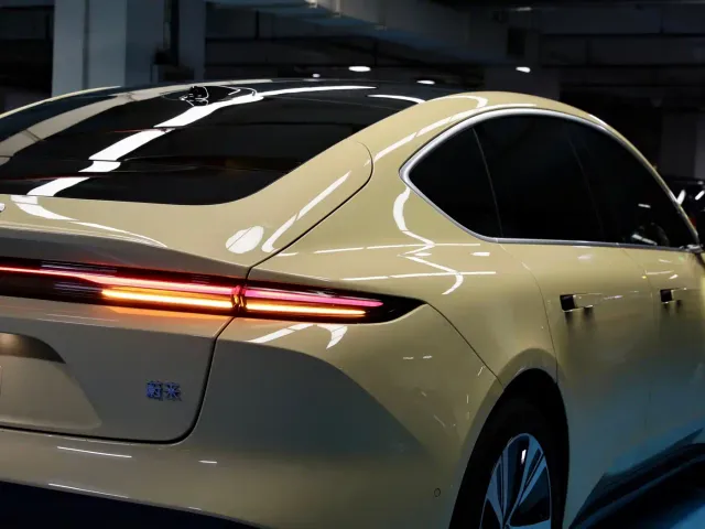 Nio ET5 — Фото автомобиля 5