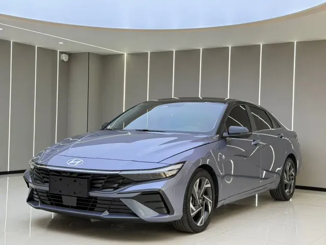 Фотография автомобиля — Hyundai Elantra
