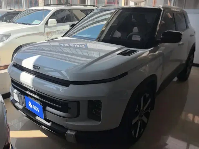 Geely ICON — Фото автомобиля 2
