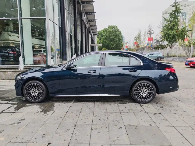 Mercedes-Benz C-Class — Фото автомобиля 4