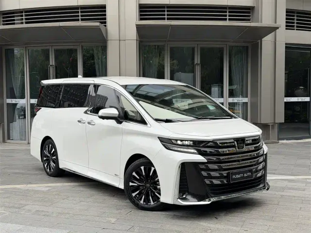 Toyota Vellfire — Фото автомобиля 3