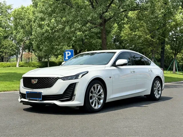 Фотография автомобиля — Cadillac CT5