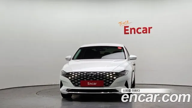 Hyundai Grandeur — Фото автомобиля 2