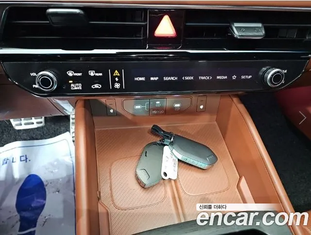 Kia K8 (New) Hybrid — Фото автомобиля 10