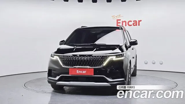 Kia Canival — Фото автомобиля 3