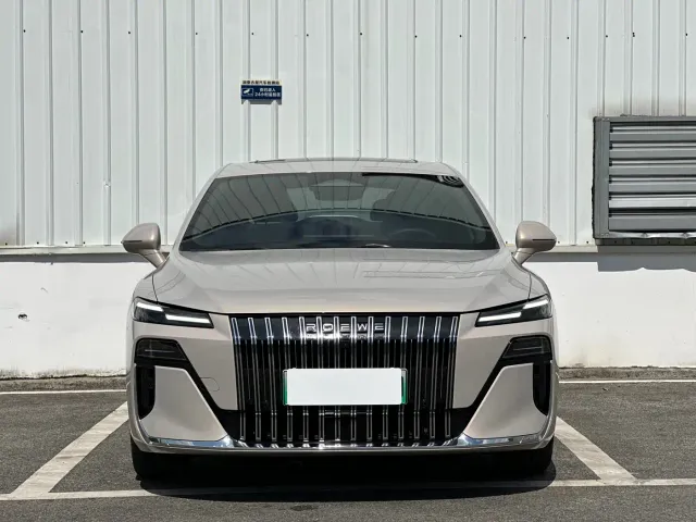 Roewe M7 DMH — Фото автомобиля 2