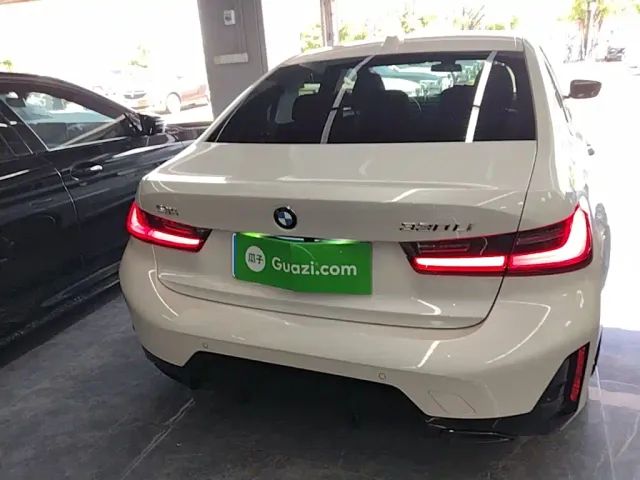 BMW 3 Series — Фото автомобиля 5