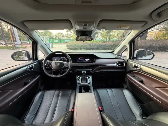 GAC Trumpchi M6 — Фото автомобиля 16